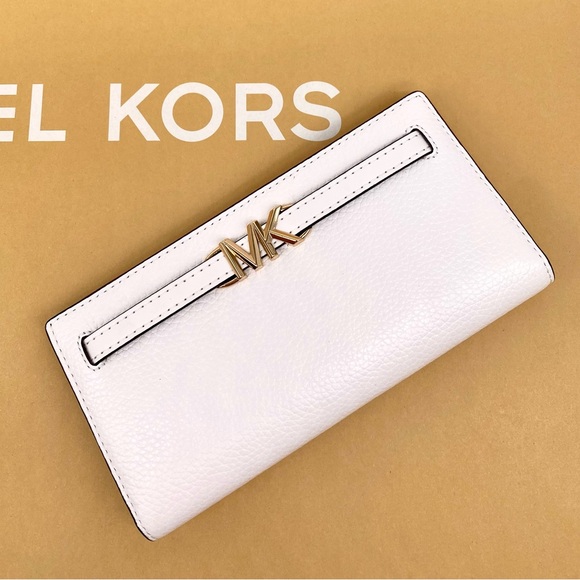 Michael Kors Reed Large Snap Bifold Wallet - Picture 9 of 11